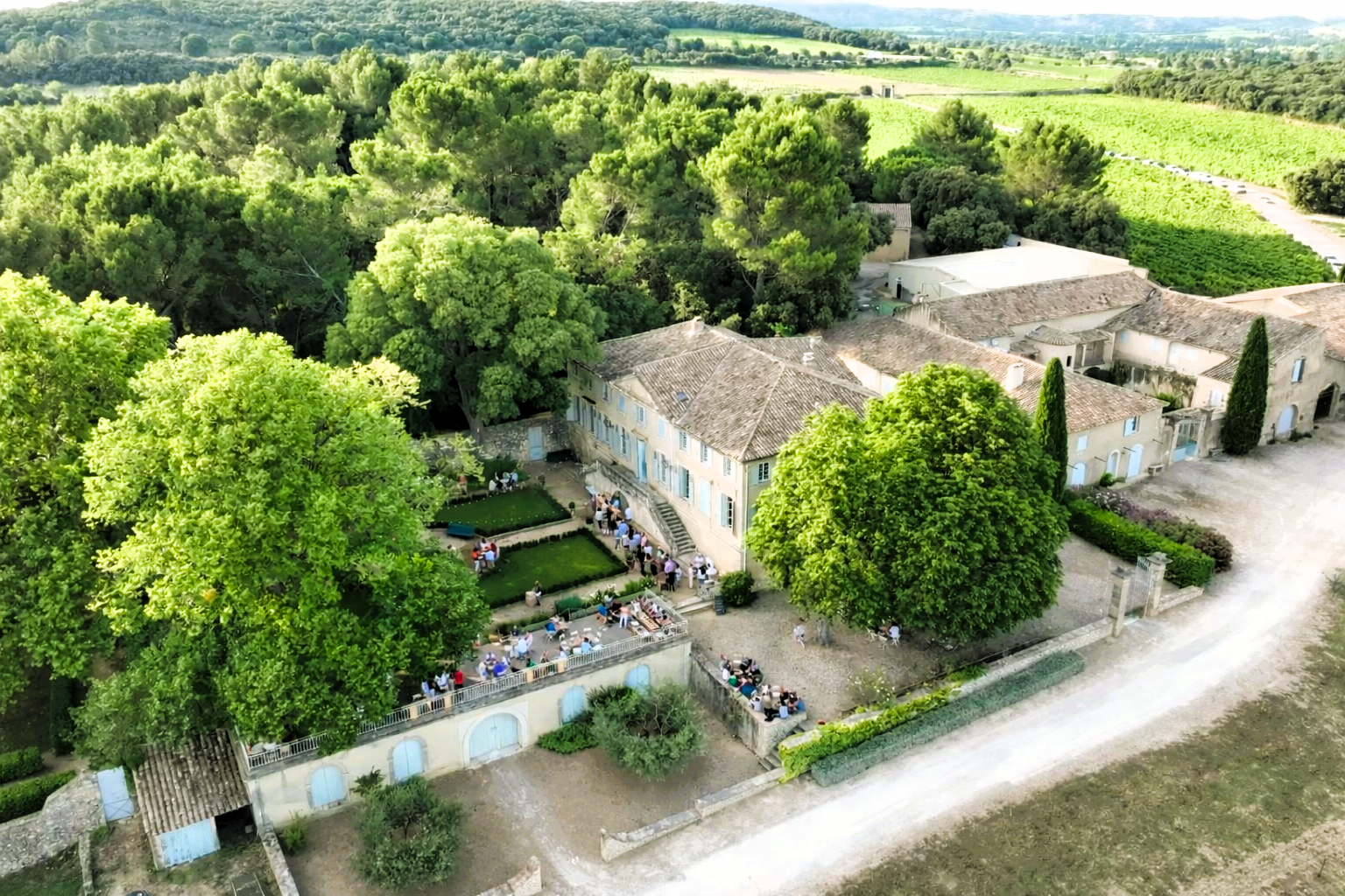 Château d'Aqueria - Rue des Vignerons