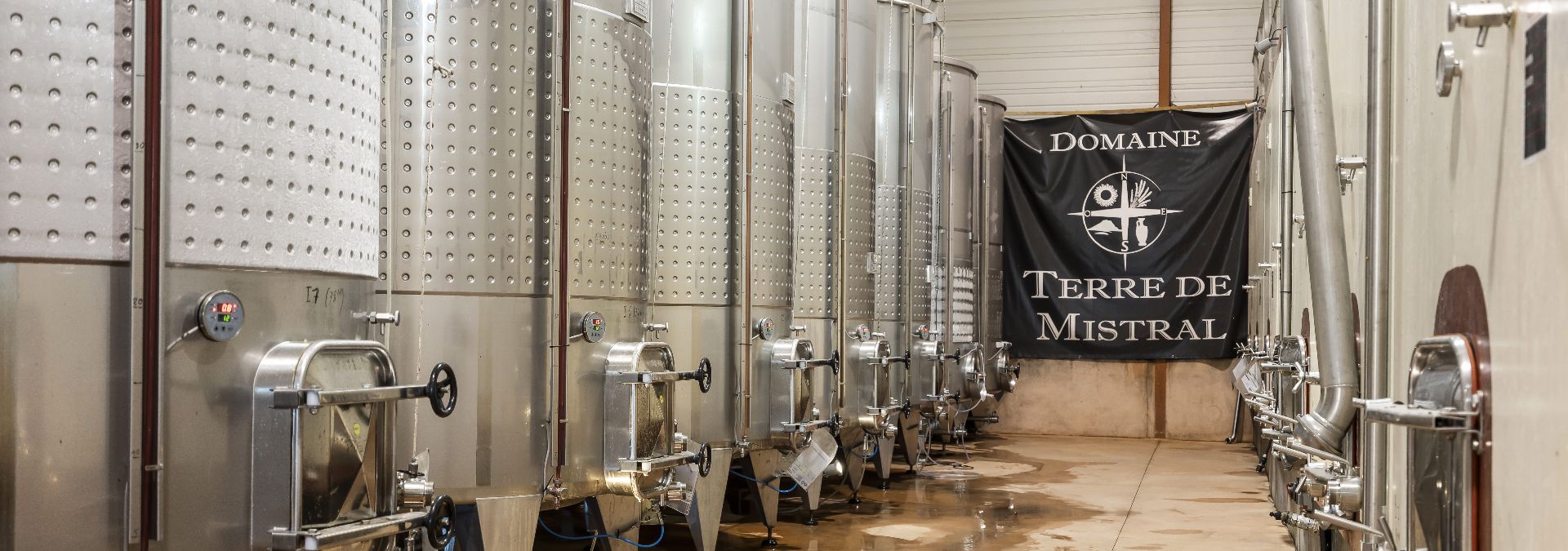 Domaine Terre de Mistral - Rue des Vignerons