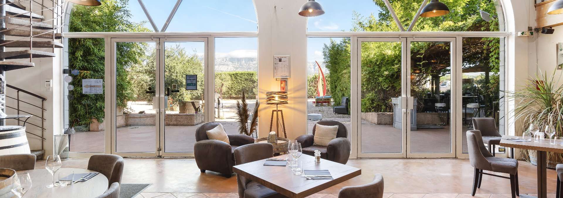 Domaine Terre de Mistral - Rue des Vignerons