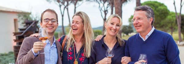 Ein Moment süßen Lebens auf provenzalische Art-photo