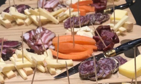 Planchette et dégustation de vins d'Alsace-photo