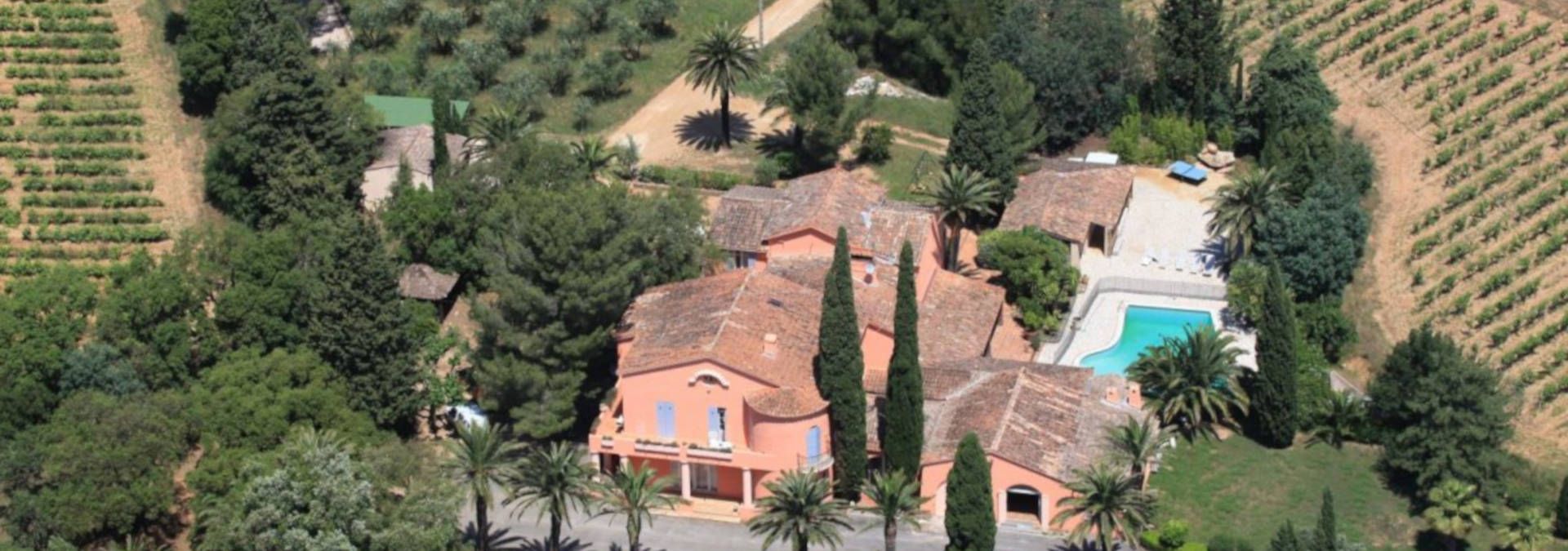 Château Maravenne - Rue des Vignerons