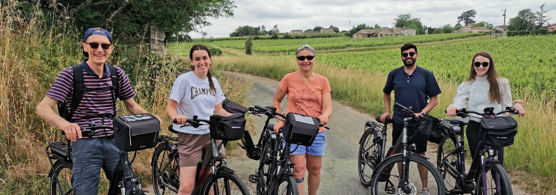 Day trip to Saint-Emilion by electric bike from Bordeaux
