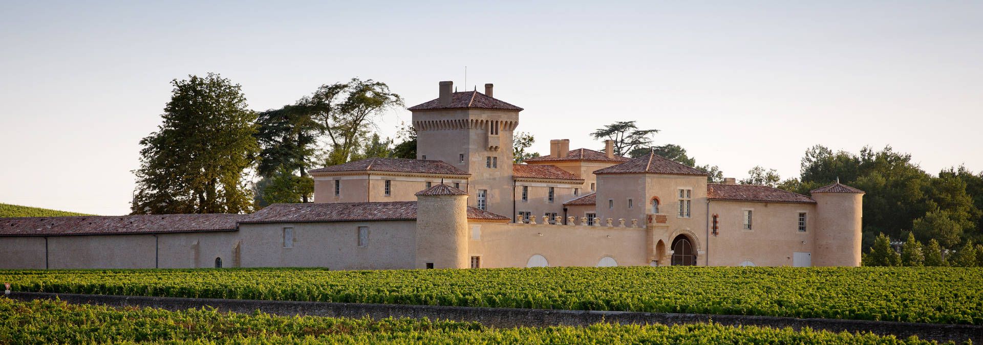 Château Lafaurie-Peyraguey - Rue des Vignerons