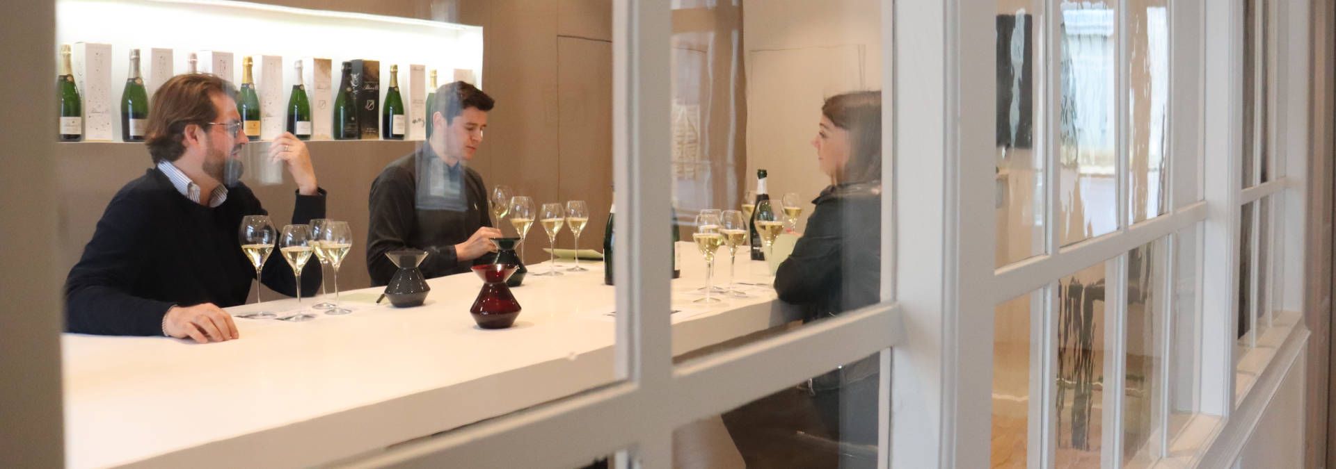 Champagne Palmer &amp; Co. - Rue des Vignerons