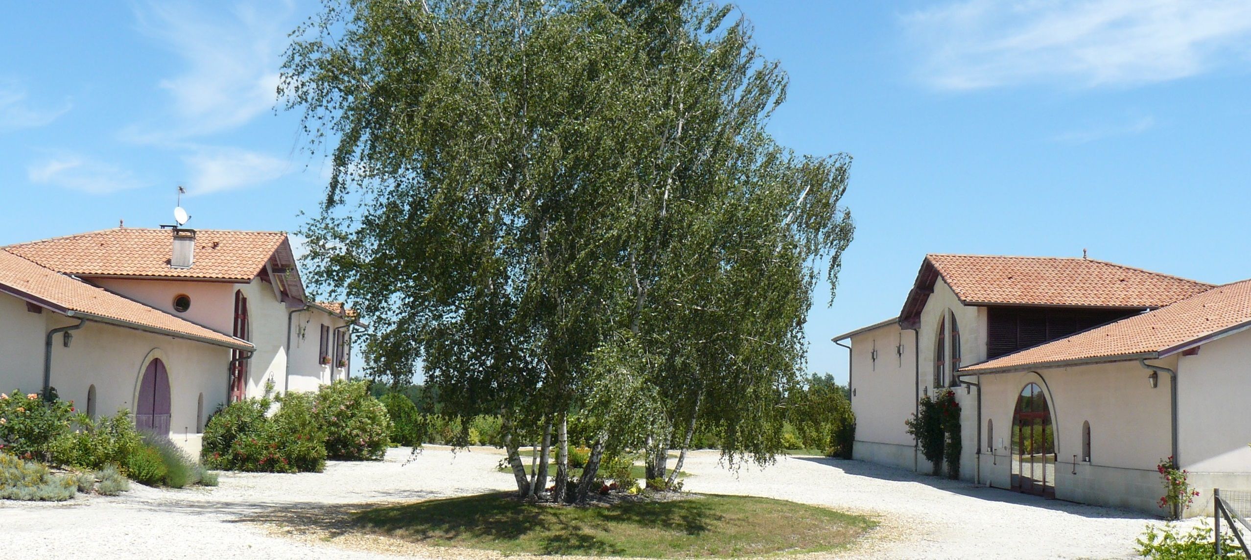 Château Haut-Lagrange - Rue des Vignerons