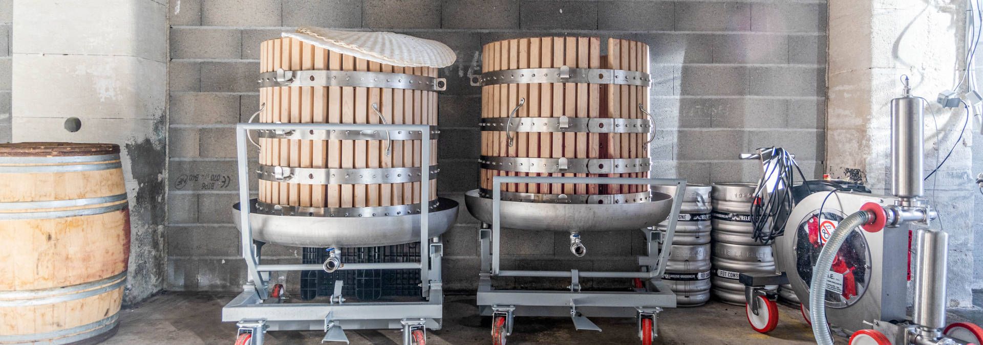 La Micro Winerie - Rue des Vignerons