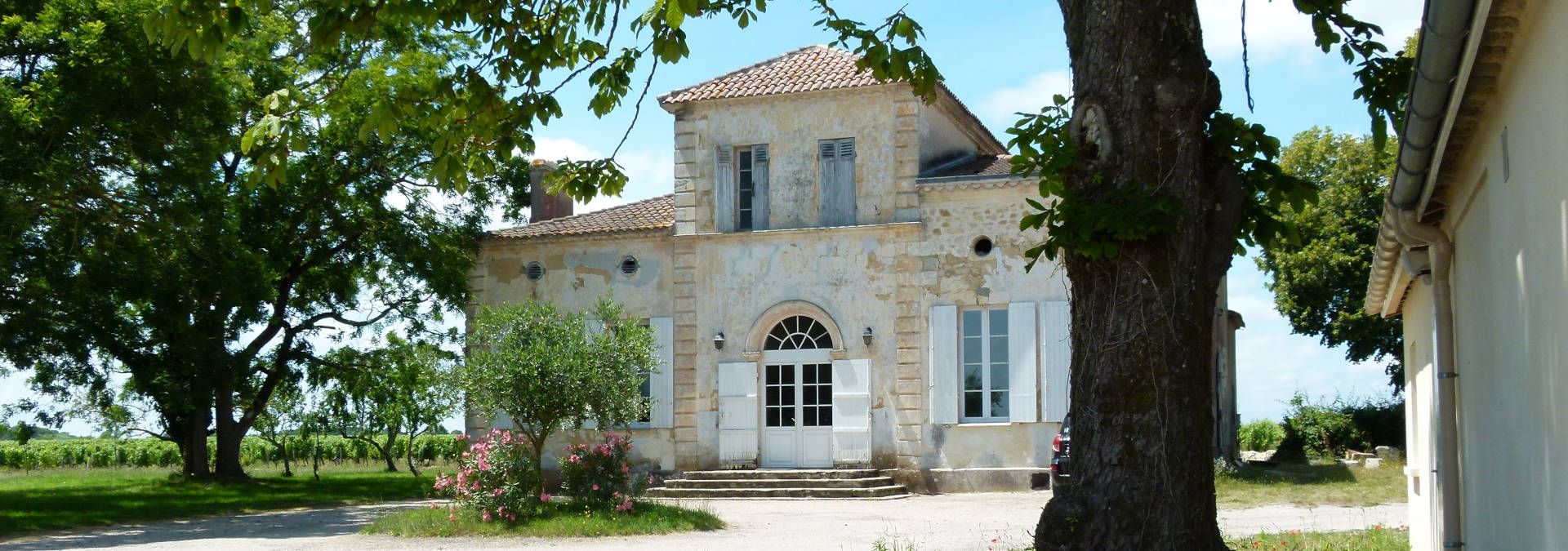 Chateau de Cach - Rue des Vignerons