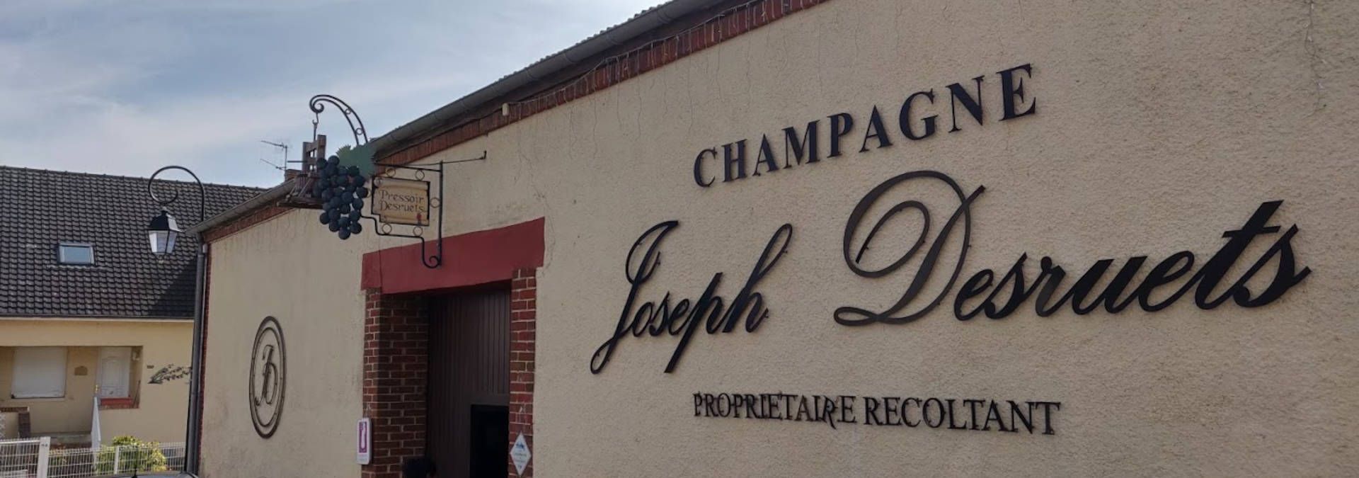 Champagne Joseph Desruets - Rue des Vignerons