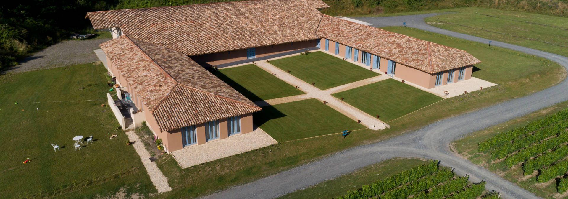 Château d'Eyran -  Rue des Vignerons