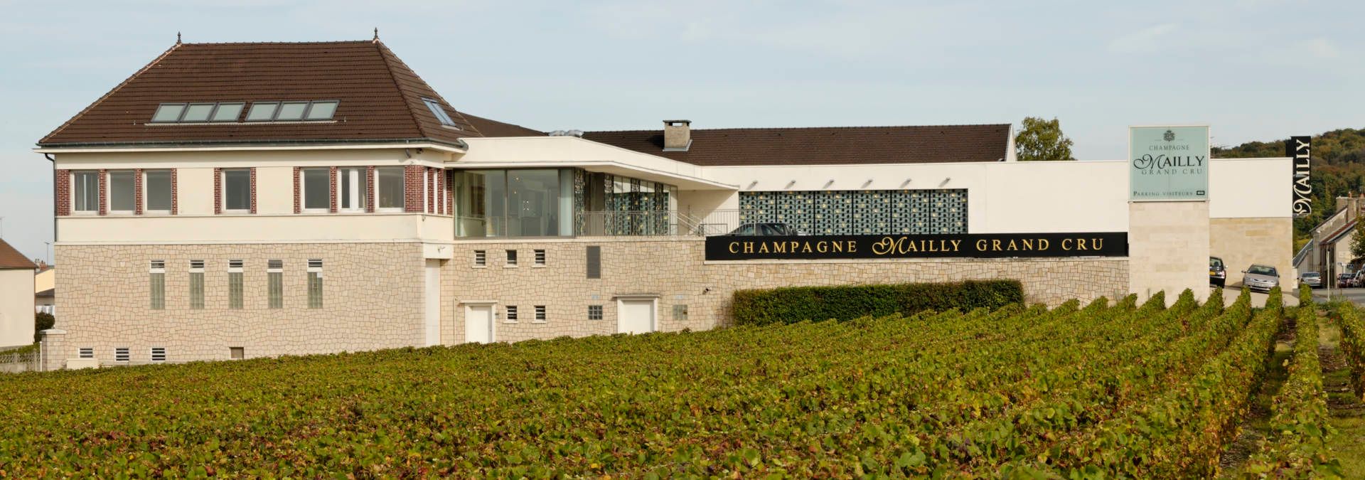 Champagne Mailly Grand Cru - Rue des Vignerons