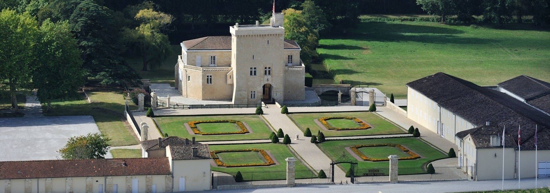 Château La Tour Carnet - Rue des Vignerons