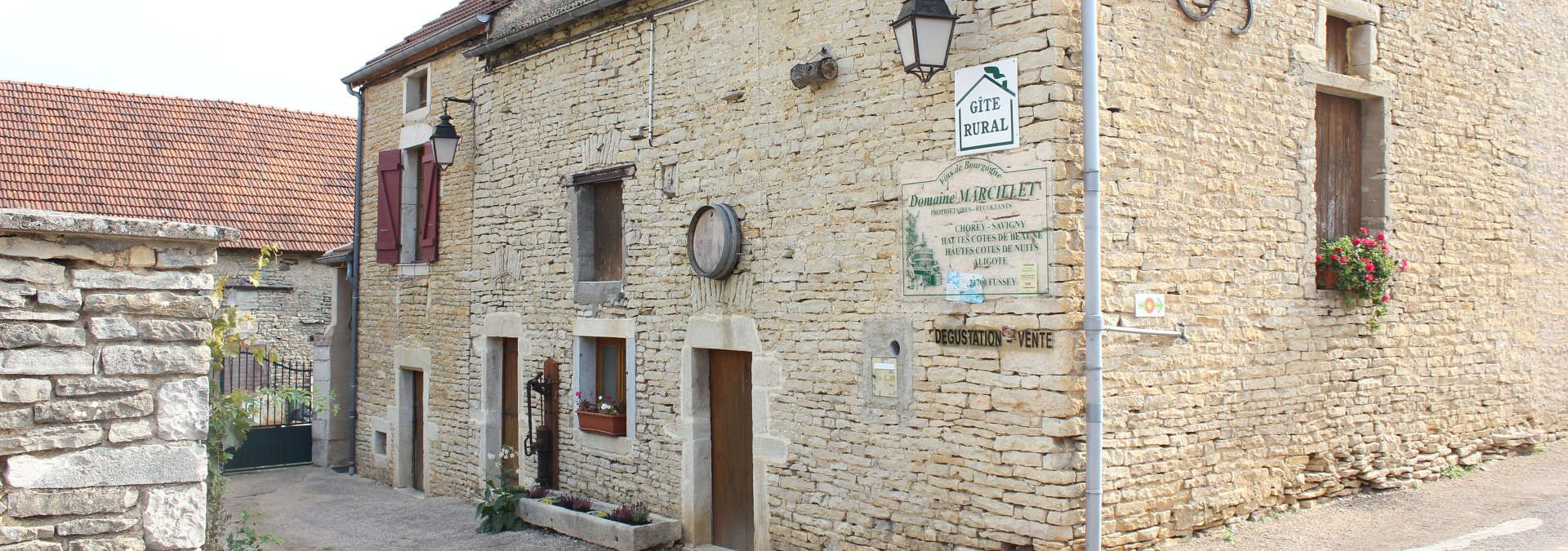 Domaine N. &amp; R. Marcillet - Rue des Vignerons
