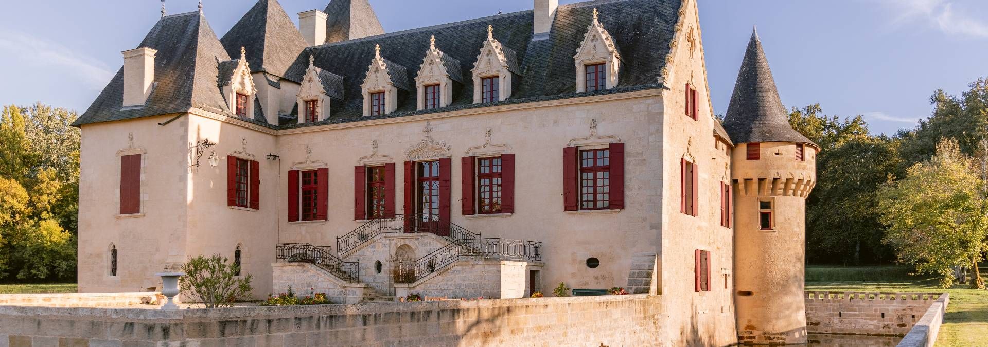 Château Olivier - Rue des Vignerons