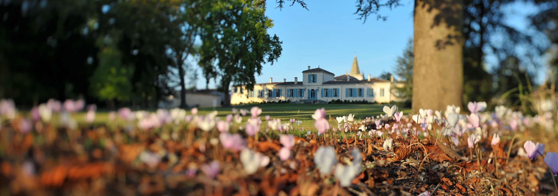 Château Fourcas Hosten - Rue des Vignerons