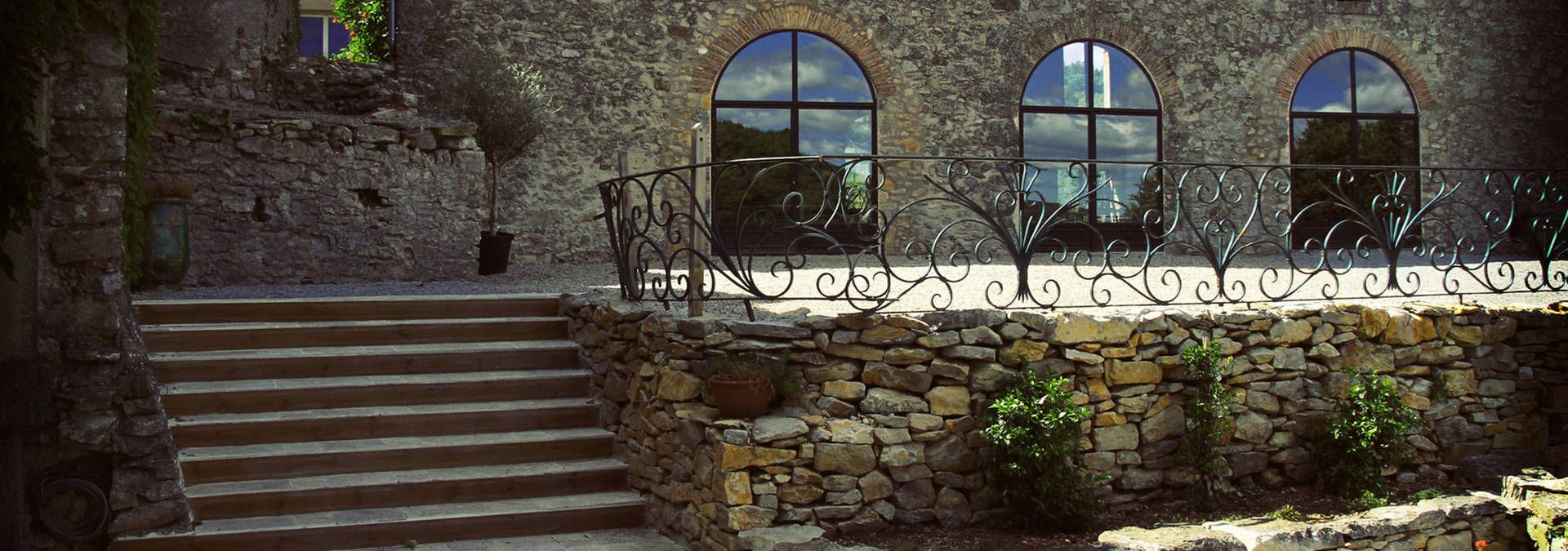 Château Bas d'Aumelas - Rue des Vignerons