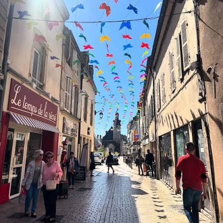 Active Tours - Nuits - Rue des Vignerons
