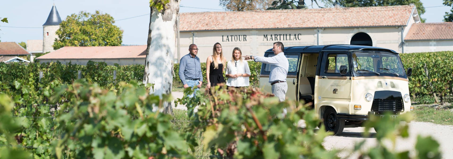 Château Latour-Martillac - Rue des Vignerons