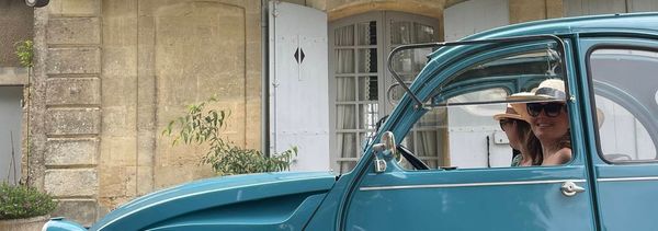 Half-day private tour of Saint-Emilion in a classic car from Bordeaux-photo