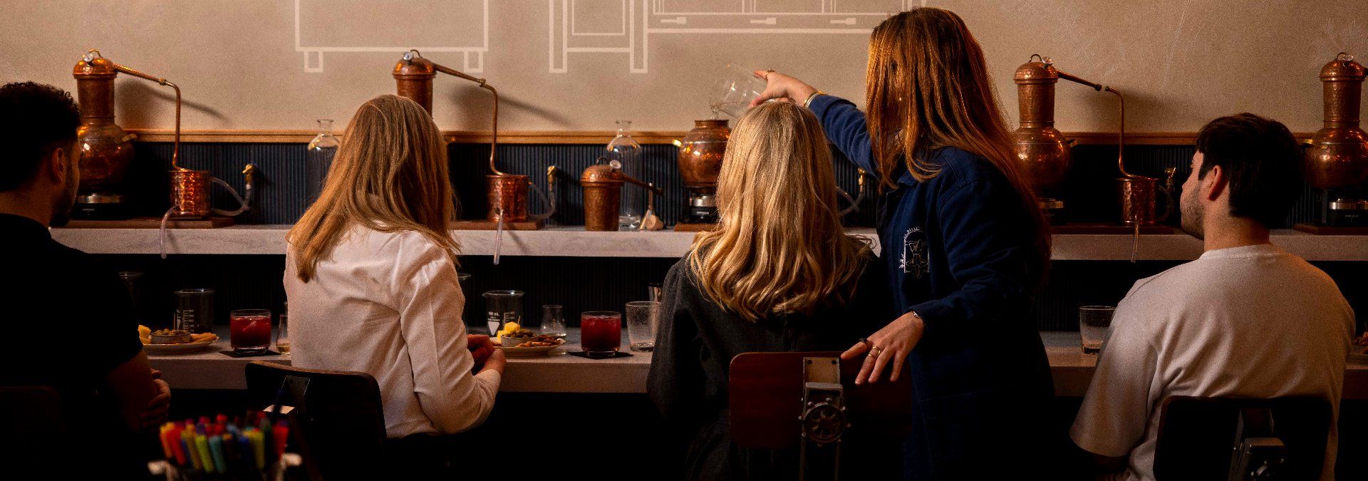 Distillerie de l'Arbre sec - Rue des Vignerons