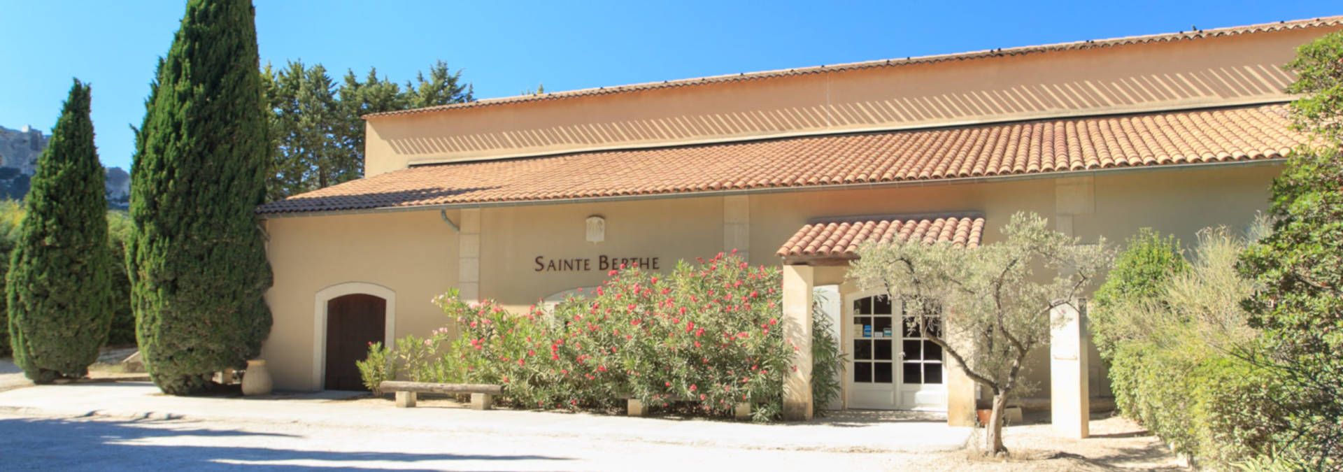 Mas Sainte Berthe - Rue des Vignerons