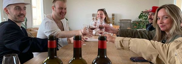 Cata de vinos-photo