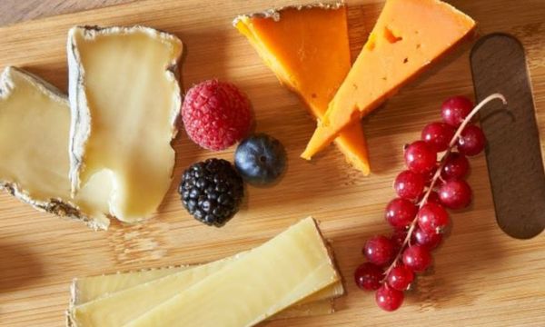 Wine & cheese pairing-photo