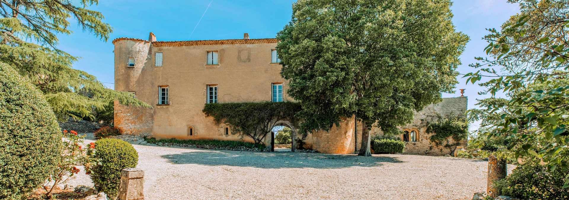 Château Bas d'Aumelas - Rue des Vignerons