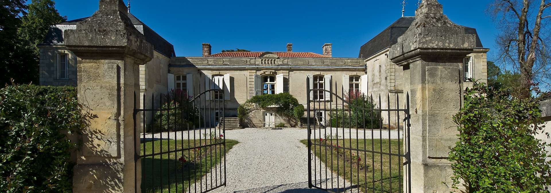 Château Picque Caillou - Rue des Vignerons