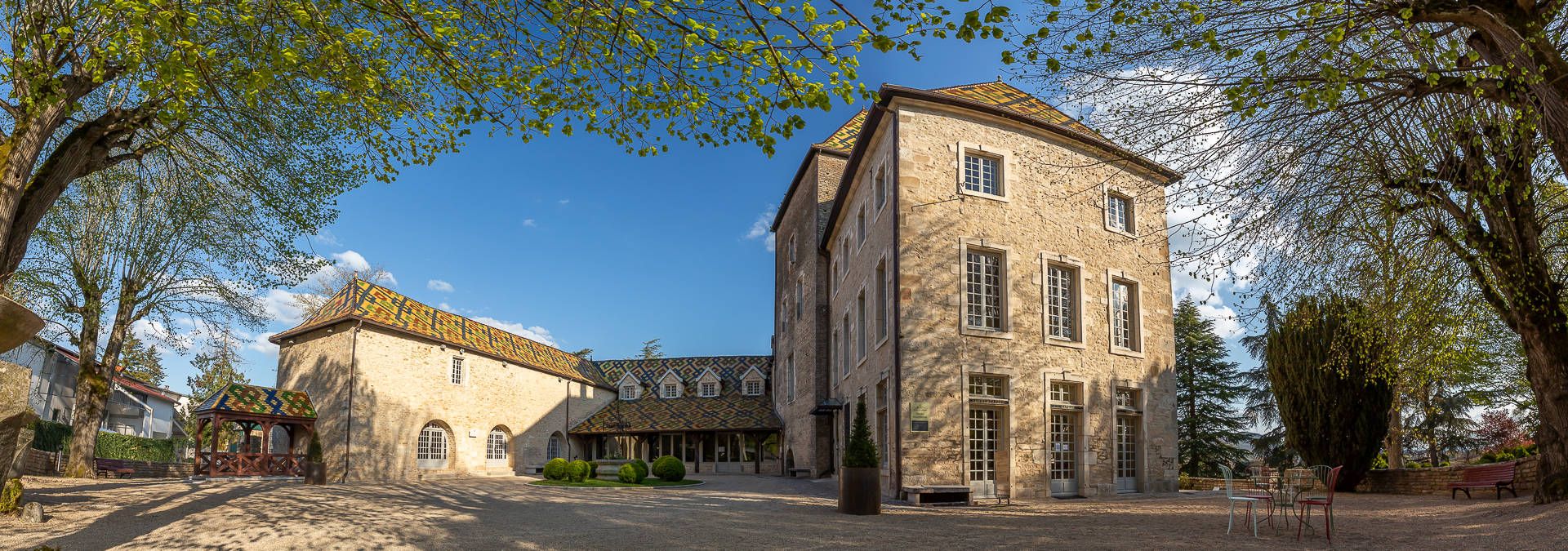 Château de Santenay - Rue des Vignerons