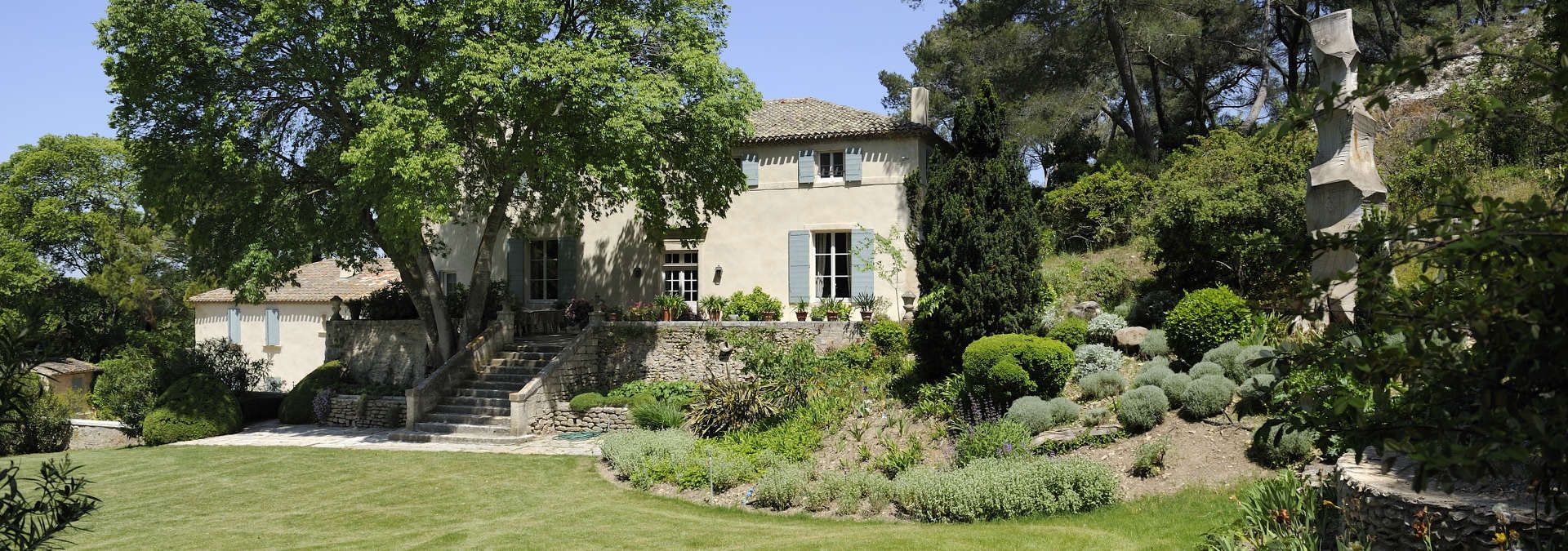 Domaine Dalmeran - Rue des Vignerons
