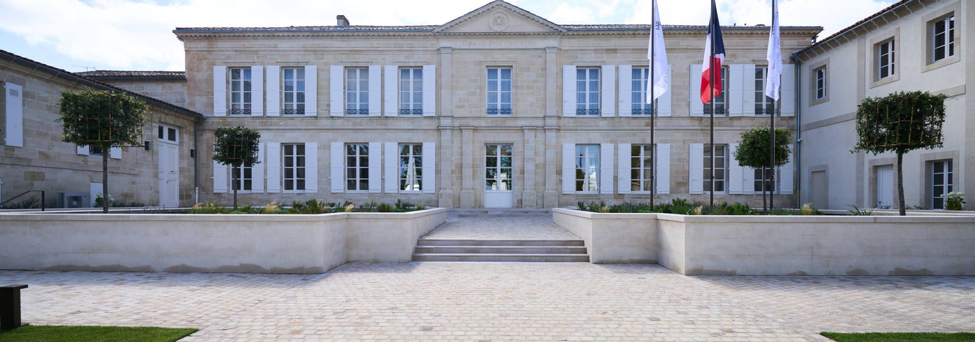 Reserve su visita a Château Grand-Puy en Pauillac. ✔️Confirmación instantánea ✔️Pago en el lugar ✔️Cancelación gratuita