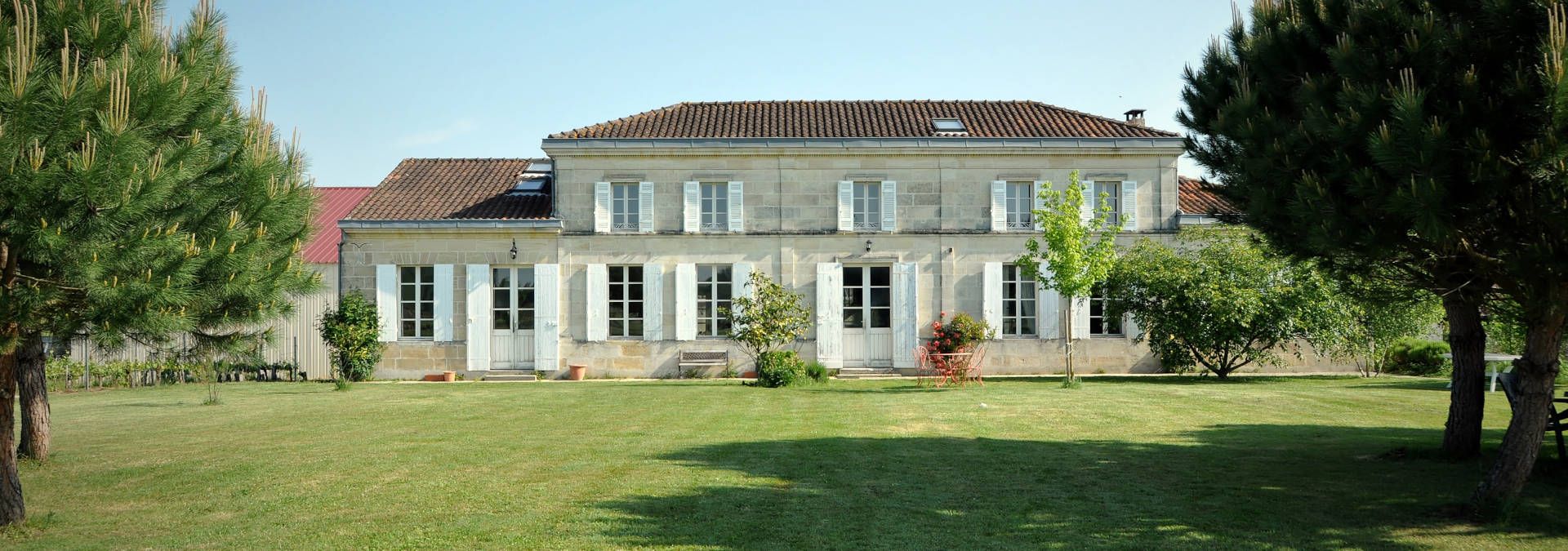 Château Dubraud - Rue des Vignerons