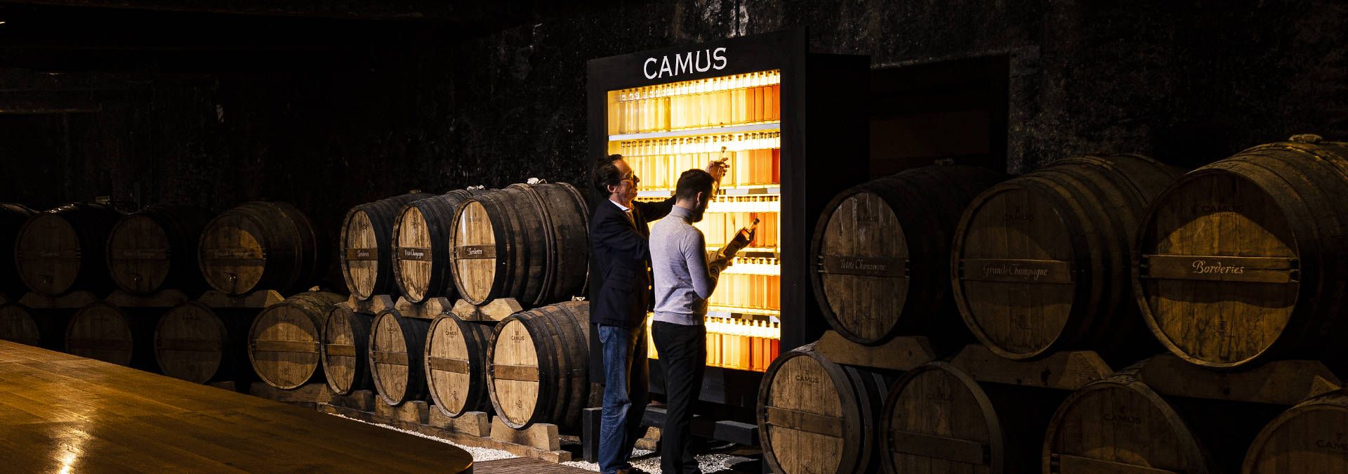 Cognac Camus - Rue des Vignerons