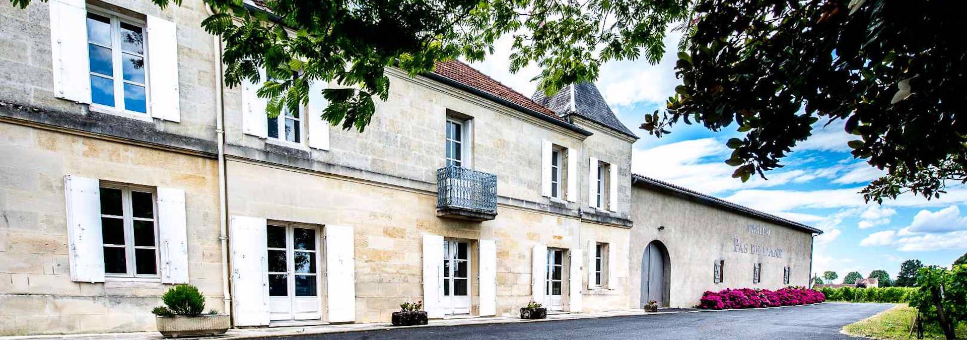 Château Pas de l'Âne - Rue des Vignerons