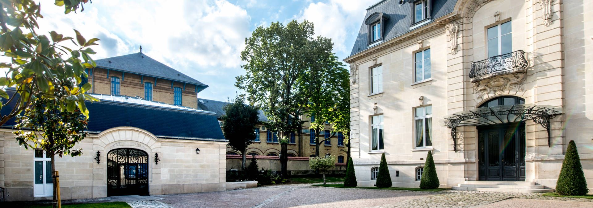 Champagne De Venoge - Rue des Vignerons