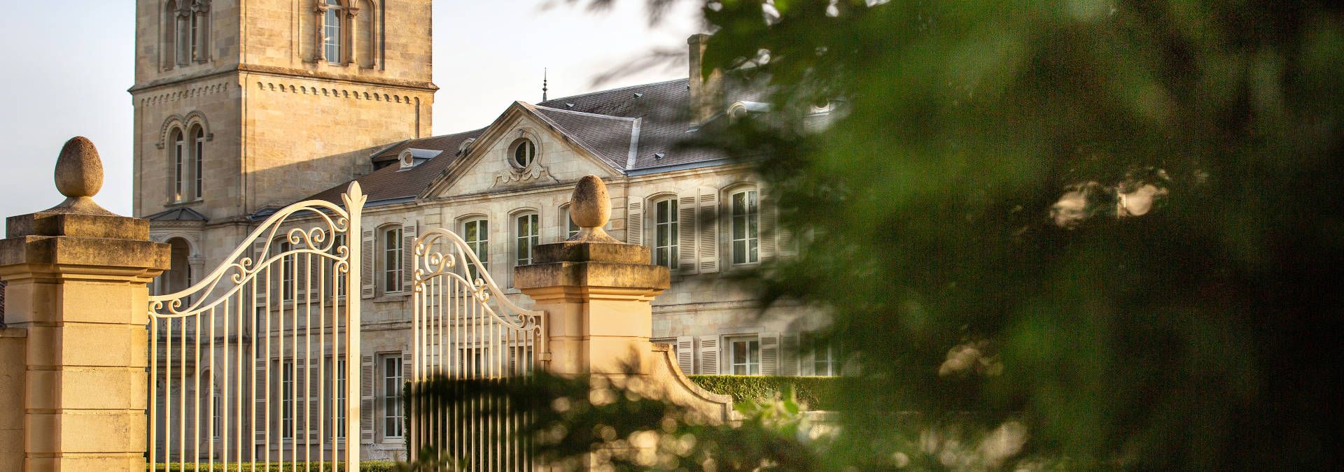 Château Lagrange - Rue des Vignerons