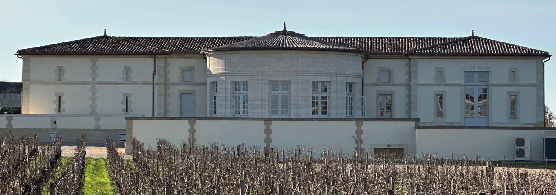 Château Beau-Séjour Bécot - Rue des Vignerons