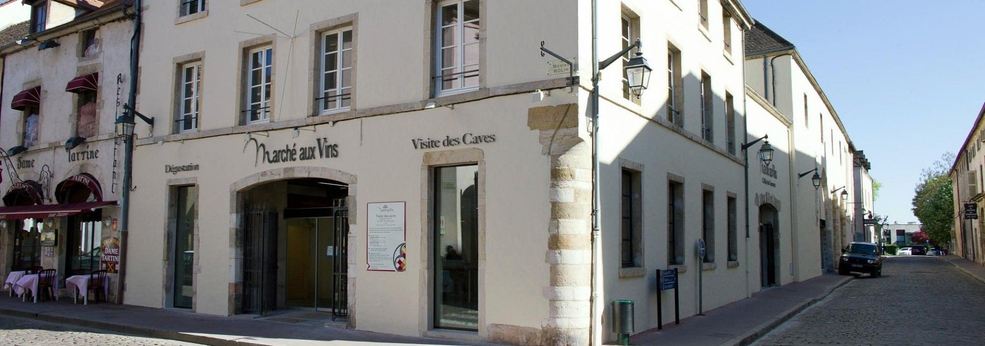 Marché aux Vins - Rue des Vignerons