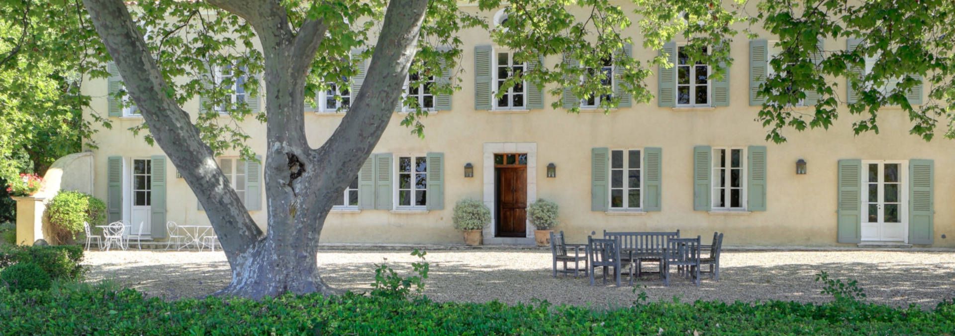 Château La Calisse - Rue des Vignerons