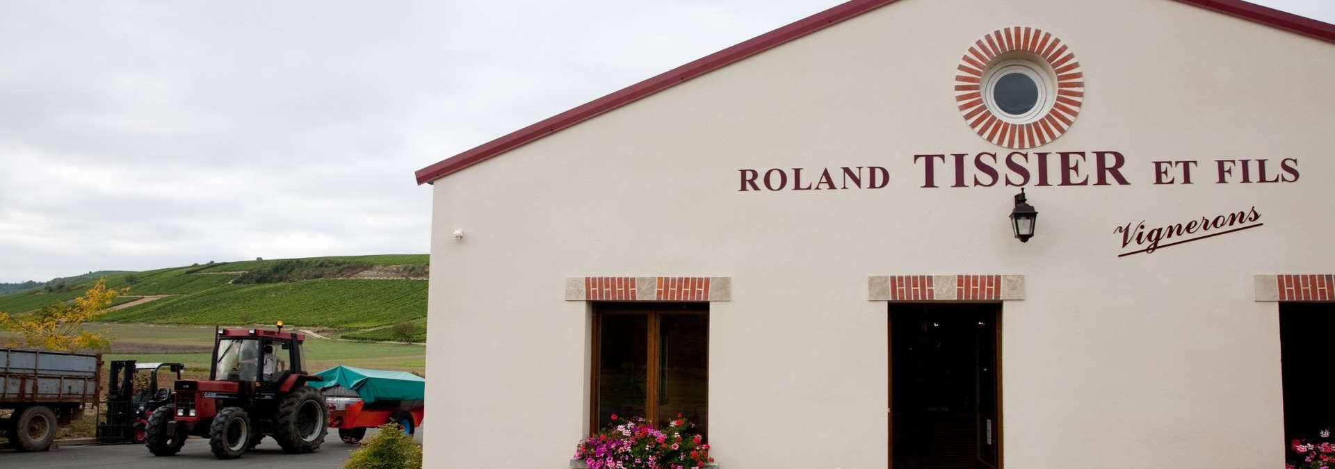 Domaine Roland Tissier et Fils - Rue des Vignerons