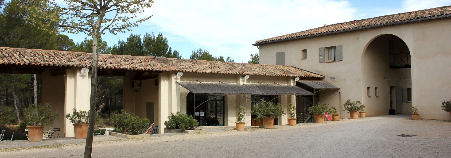 Château Paradis - Rue des Vignerons