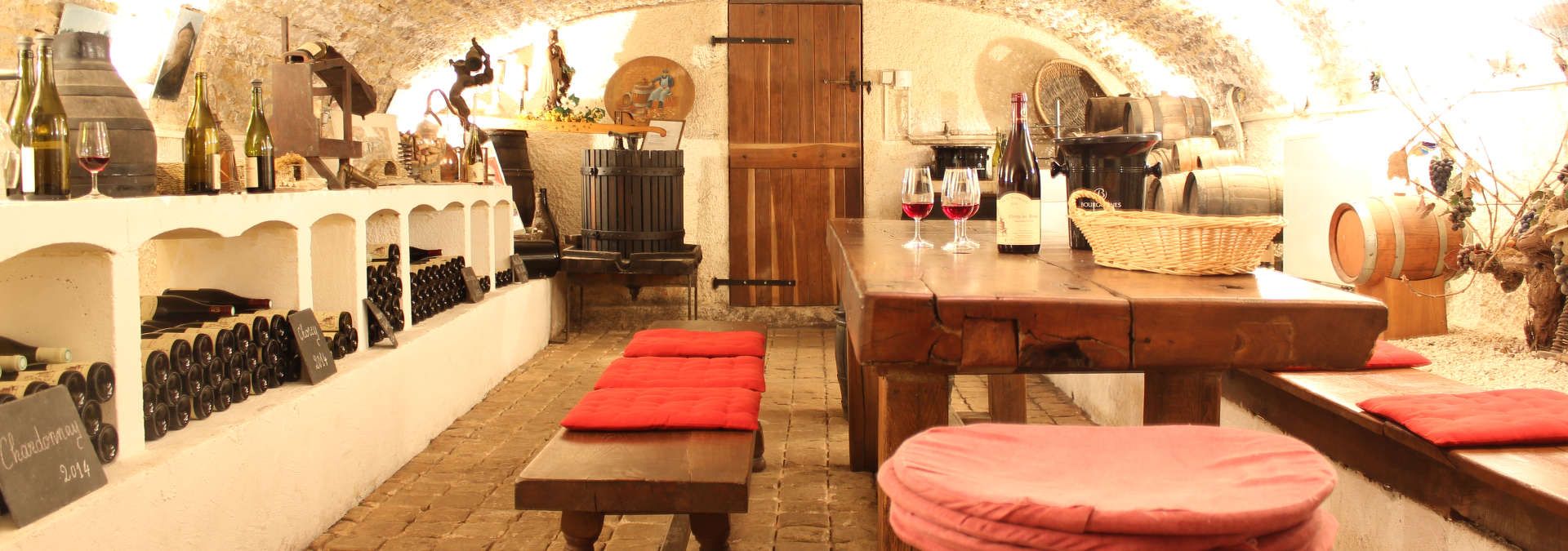 Domaine N. &amp; R. Marcillet - Rue des Vignerons