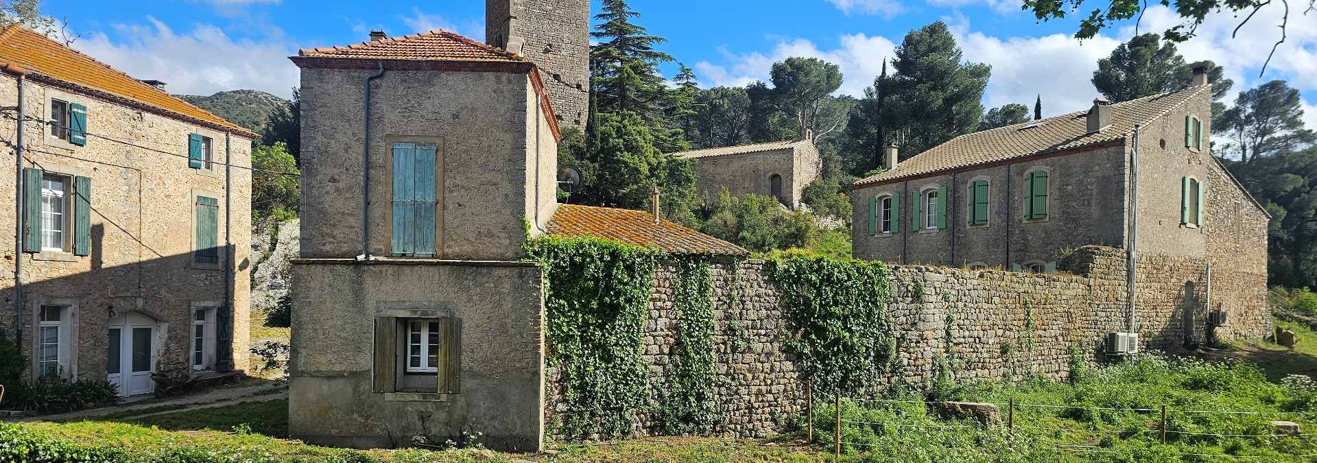 Château de Nouvelles - Rue des Vignerons