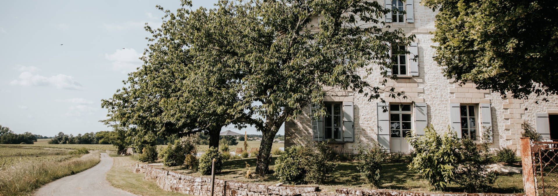 Château La Grande Clotte - Rue des Vignerons