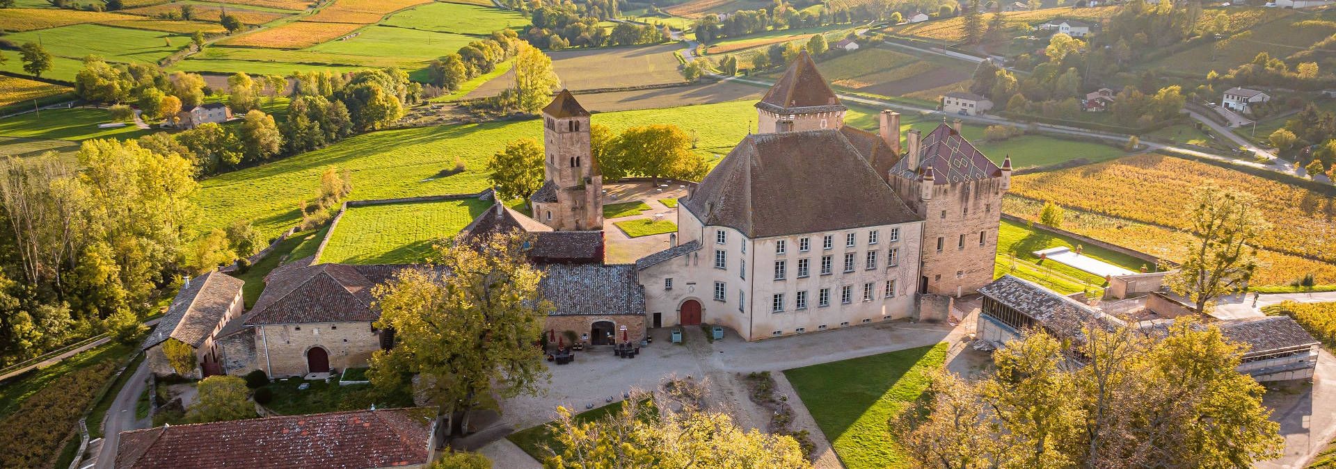 Château de Pierreclos - Rue des Vignerons