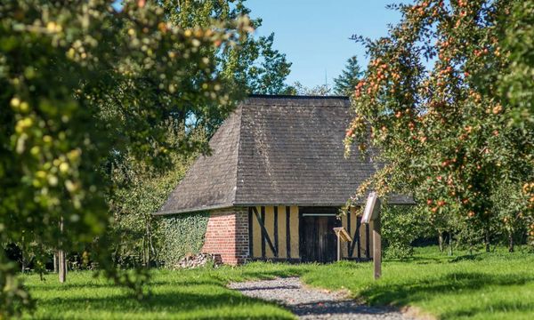 Bezoek aan de distilleerderij-photo