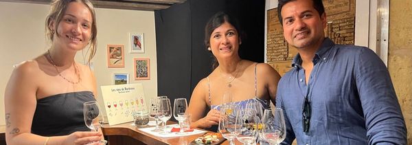 Tasting of 4 Bordeaux red wines-photo