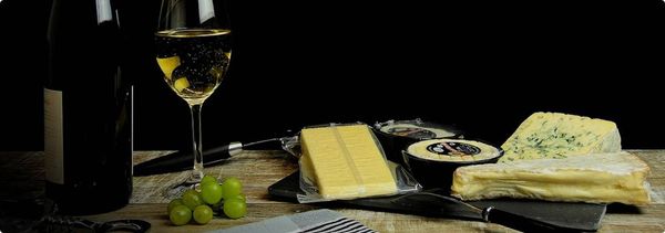 Wine and cheese matching workshop at the château-photo