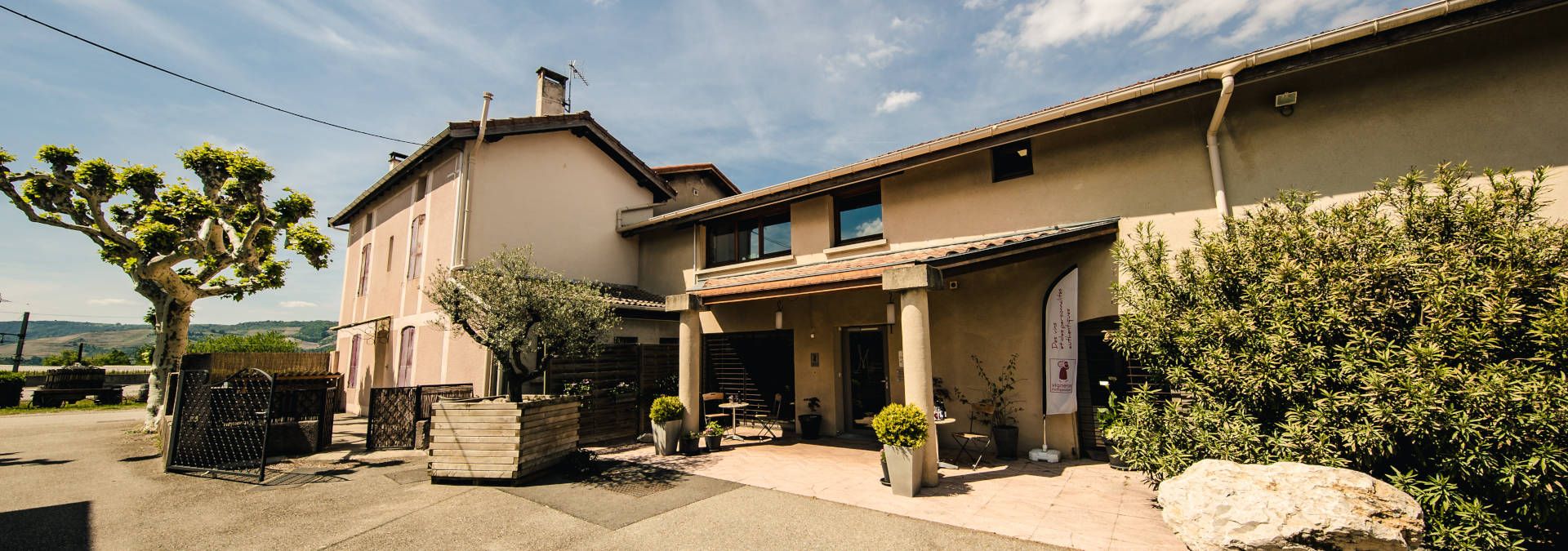 Domaine Michelas Saint Jemms - Rue des Vignerons